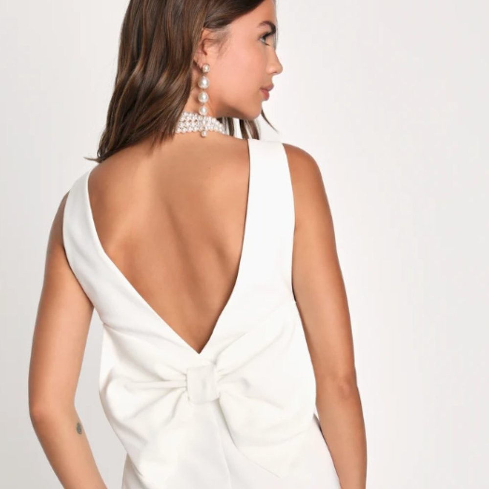 NWOT: Bridal Brand - LULUS - White Sleeveless Bow Mini Dress  | SIZE M